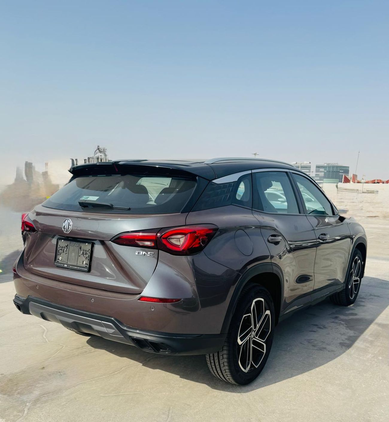 أم جي وان 1.5 LUX