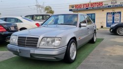 مرسيدس بنز E 280 Japan imported - super clean car - 1 owner - free accident - 78000 km only