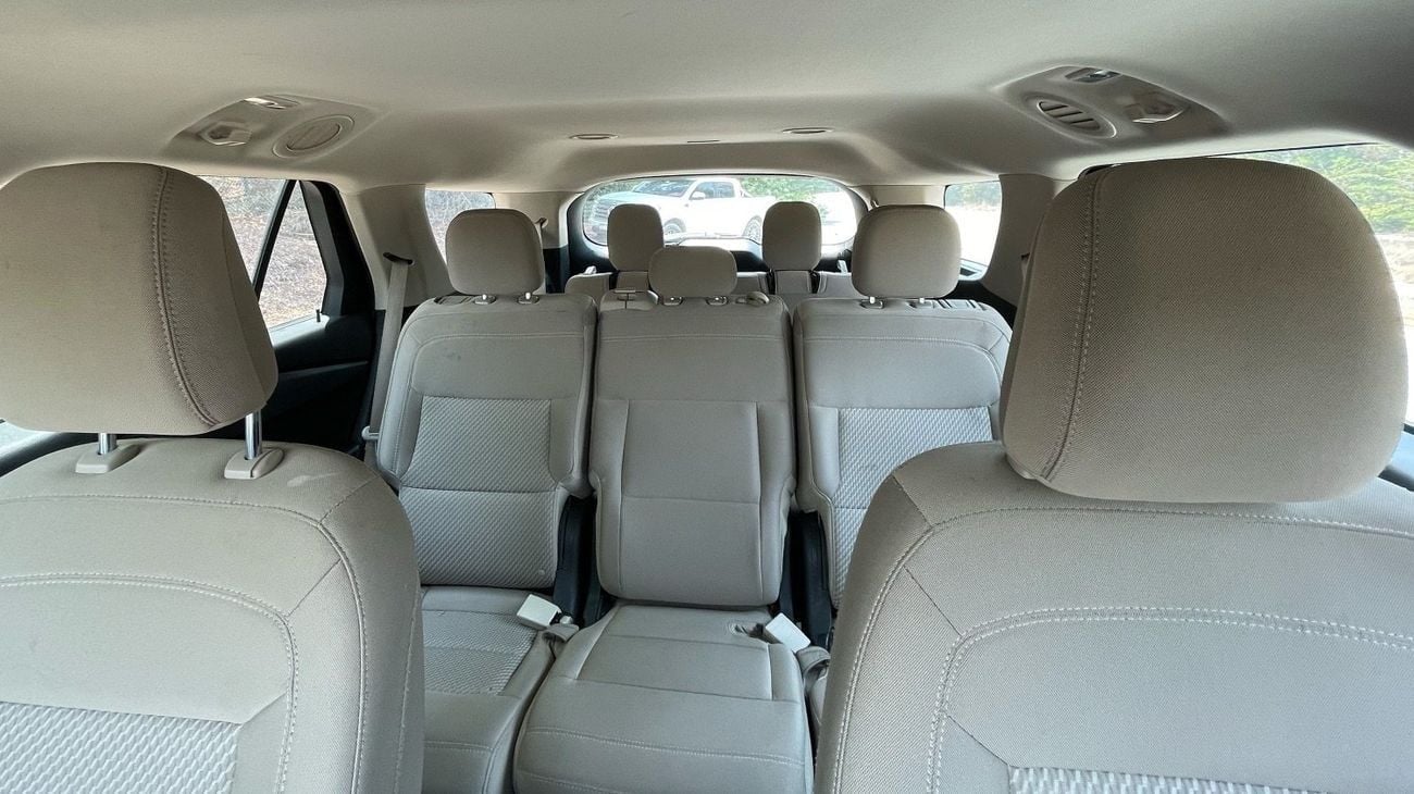 فورد إكسبلورر Base 100A 3.3L 4WD || 24 Months Agency Warranty || Complete service history available