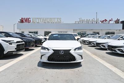 لكزس ES300h PLATINUM Lexus ES300H 2.5L Hybrid, Color White Model 2025