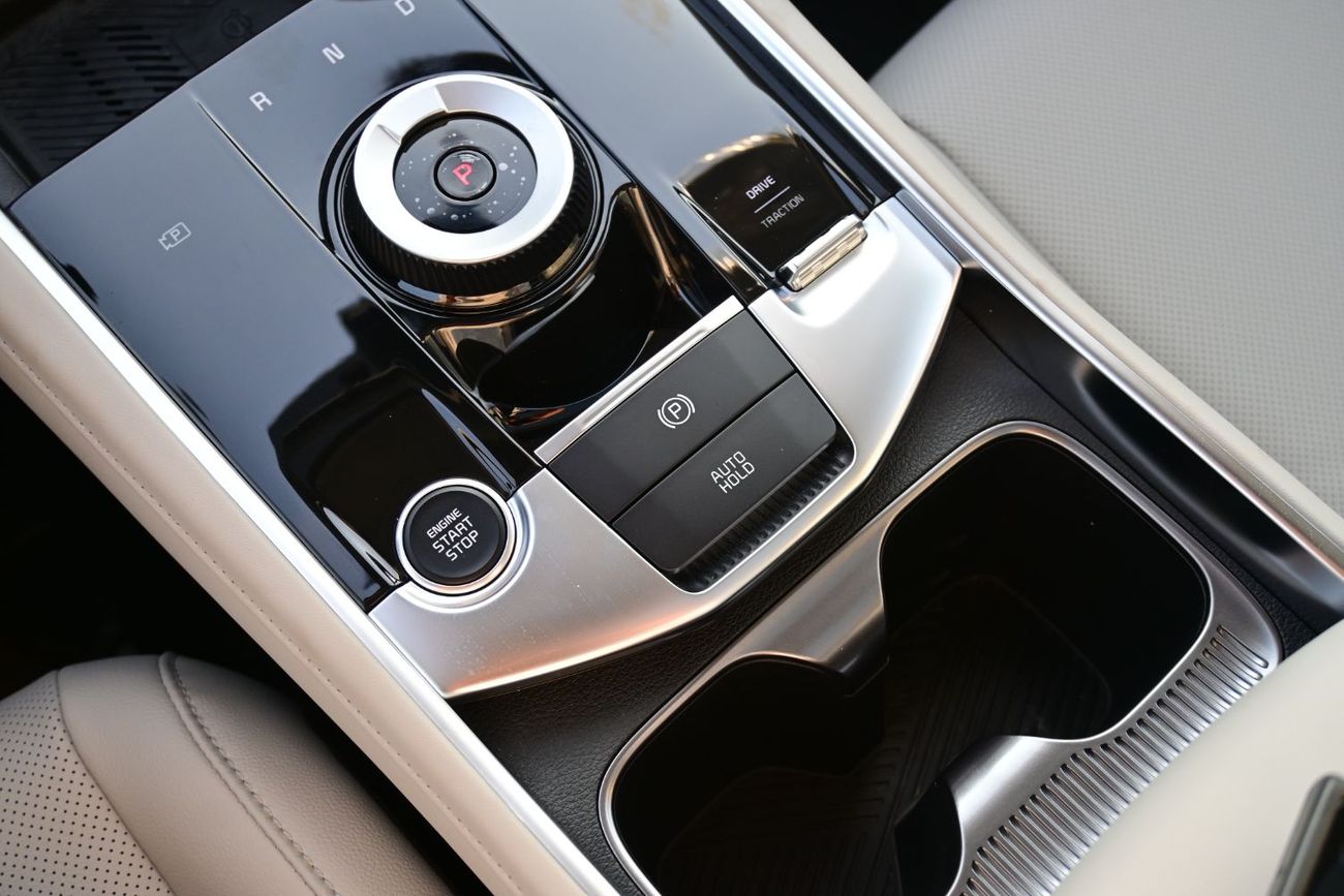 Kia Sportage Kia Sportage 2.0L Hybrid, Color White, Model 2025