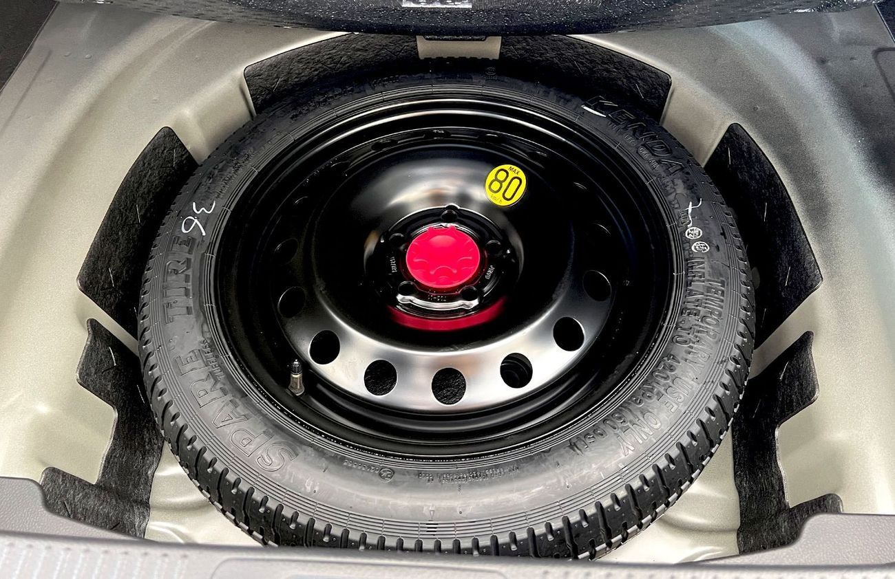 Toyota Camry Sport 2025 Hybrid 2.0L - Price for export