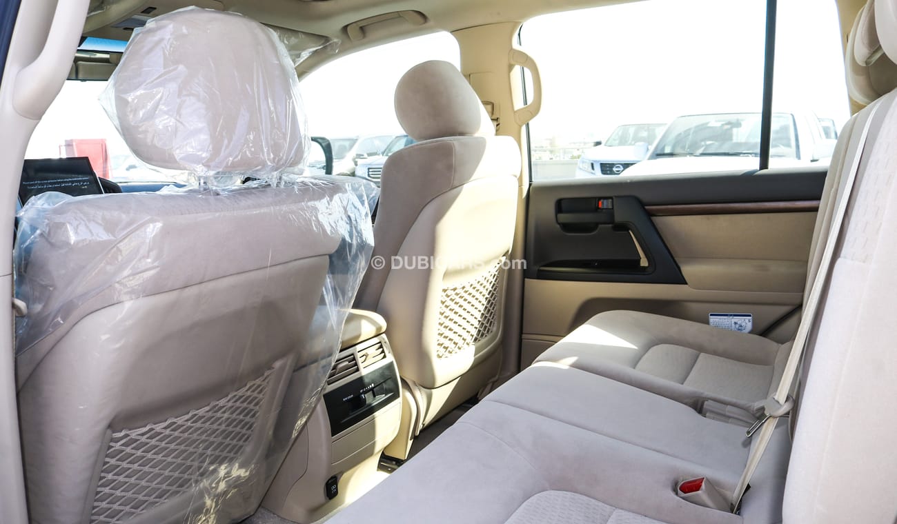 Toyota Land Cruiser GXR V8