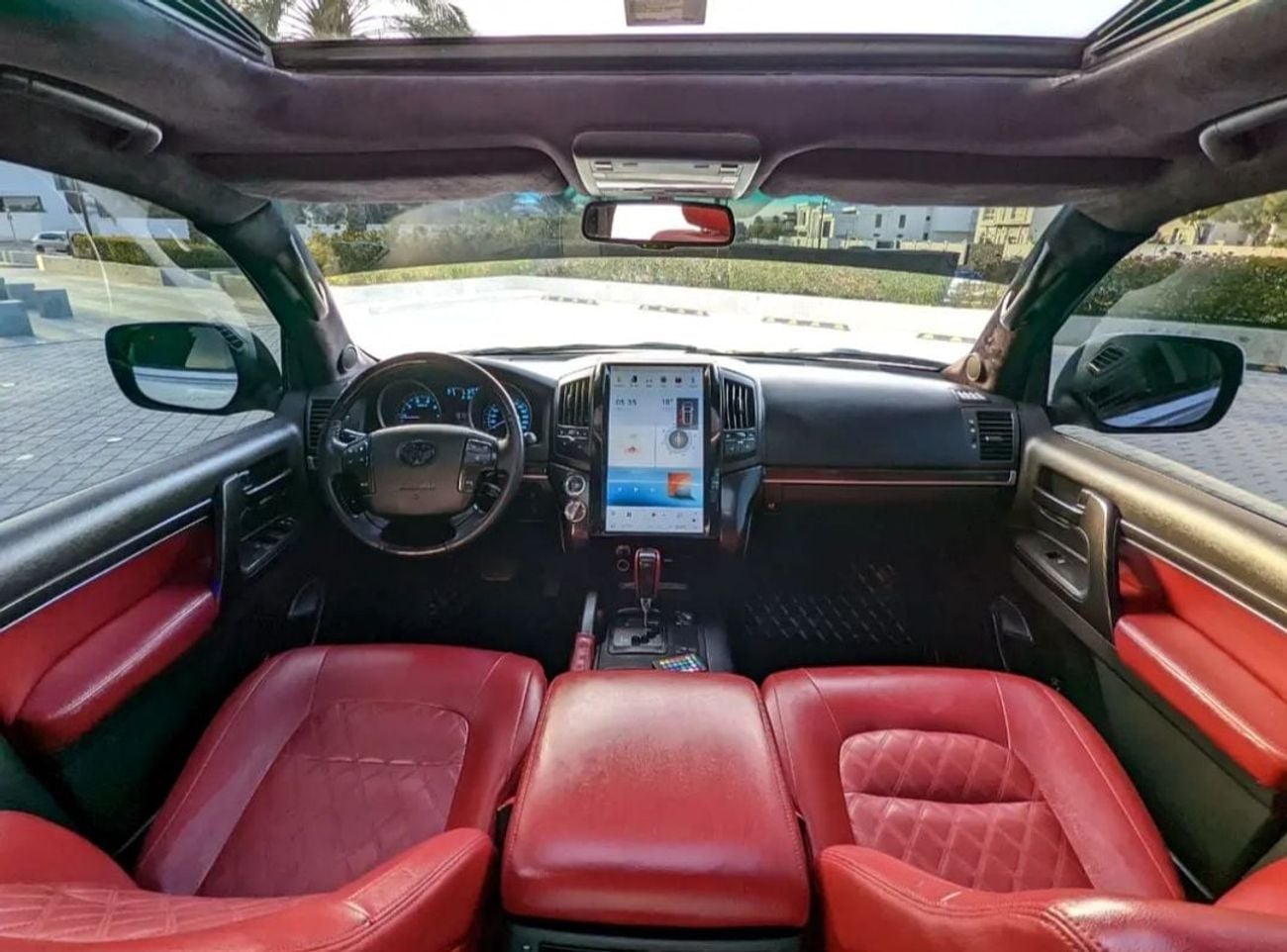 تويوتا لاند كروزر Toyota landcruise 2008Model Facelifted 2021 VXR 4.7L V8 petrol Engine Colour White push start Transm
