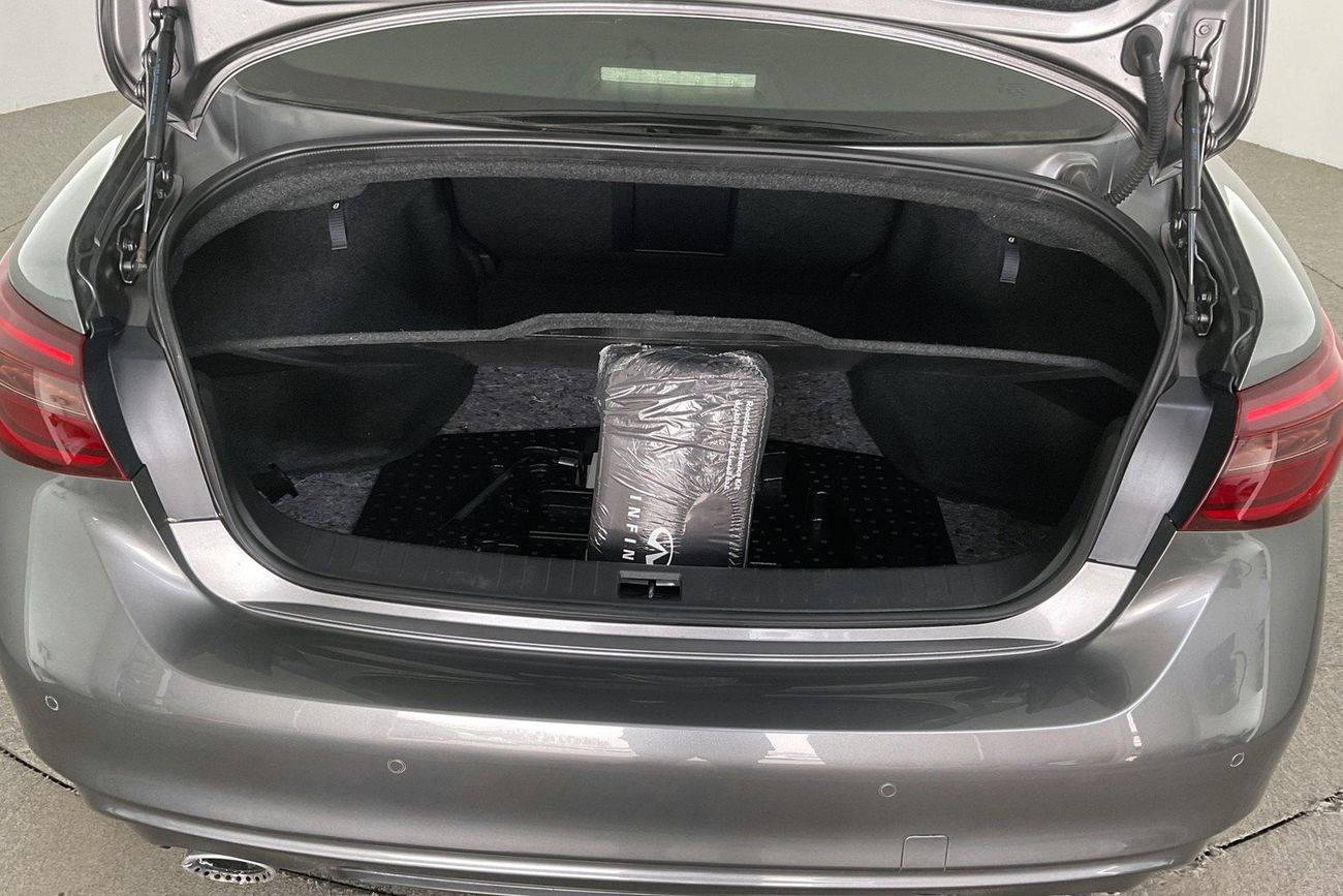 Infiniti Q50 Premium / Luxe | Guaranteed Warranty | 0 Down Payment