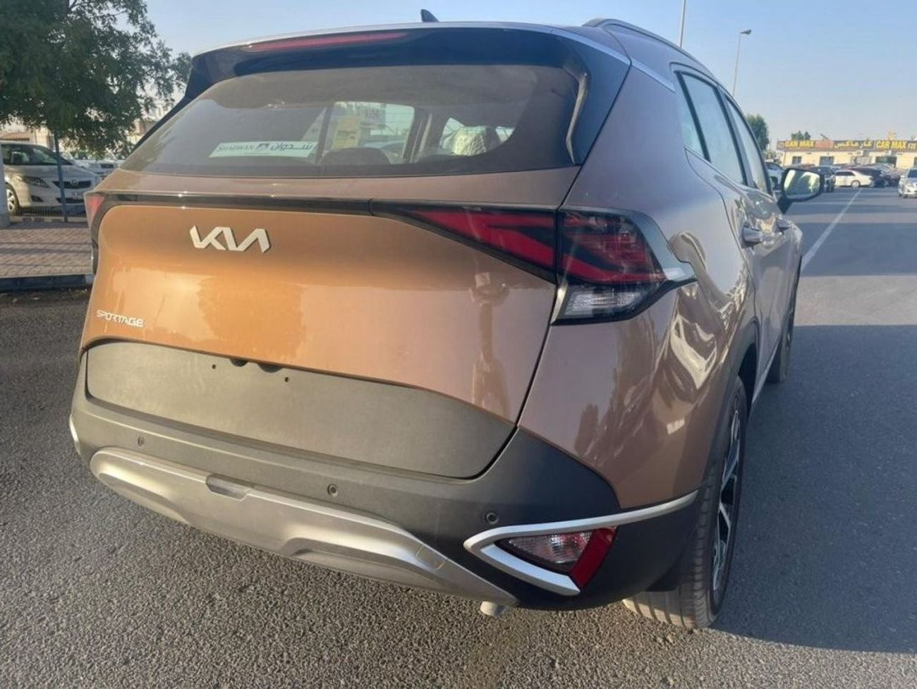 Kia Sportage 1.6L Petrol Auto, gray and silver color available