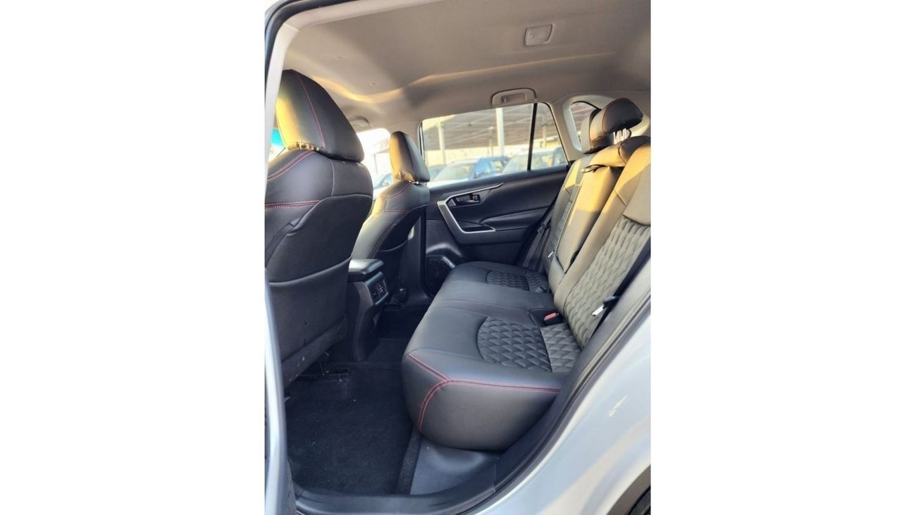 تويوتا راف ٤ TOYOTA RAV4 LE 4X4 2023