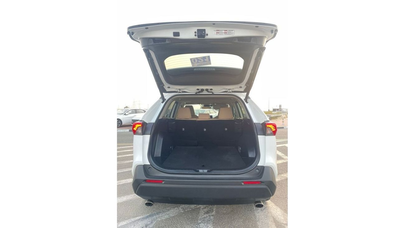 Toyota RAV4 2020 Toyota Rav4 Hybrid Fuel XLE Full Option 4x4 AWD 2.5L V4 With 2 Keys & Multi Drive Mode -