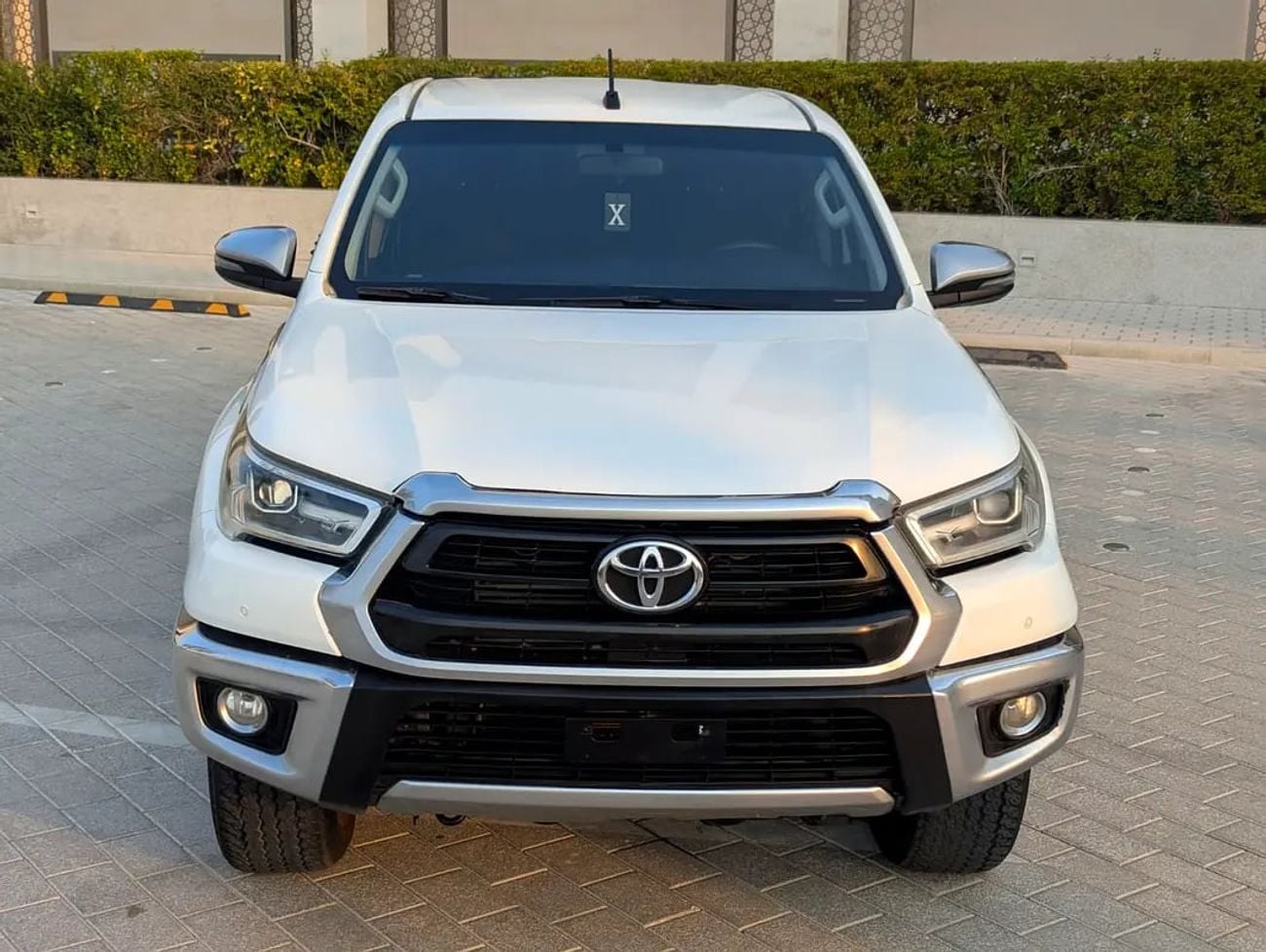 Toyota Hilux SGLX SR5  2021 Diesel 2.4L— GCC | Full Option