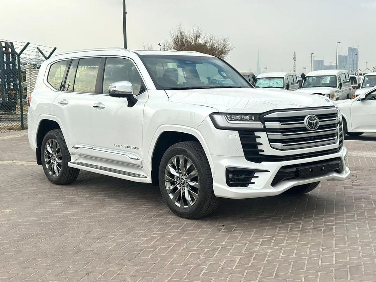 Toyota Land Cruiser TOYTA LAND CRUISER VXR 3.5 TWIN TURBO 2026