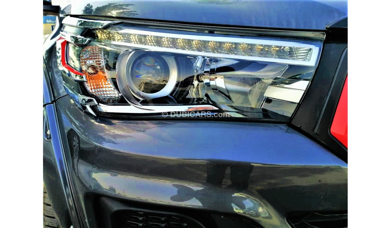 تويوتا هيلوكس هاي لوكس ريفو