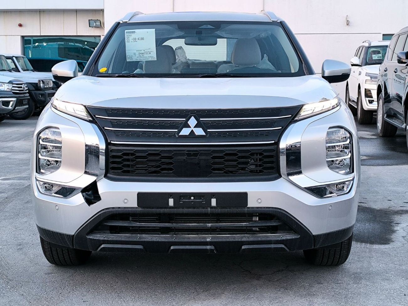 Mitsubishi Outlander OUTLANDER 5P-M-LINE 2.5L SUV FWD 5Doors