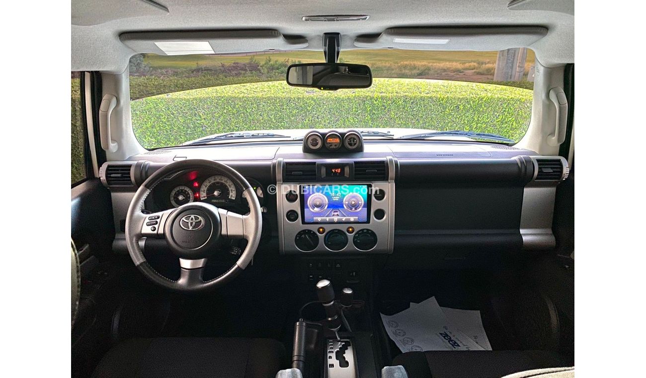 Toyota FJ Cruiser Toyota FG CRUISER  2009 GCC FULL OPTION ORIGINAL PAINT NO ACCIDENT