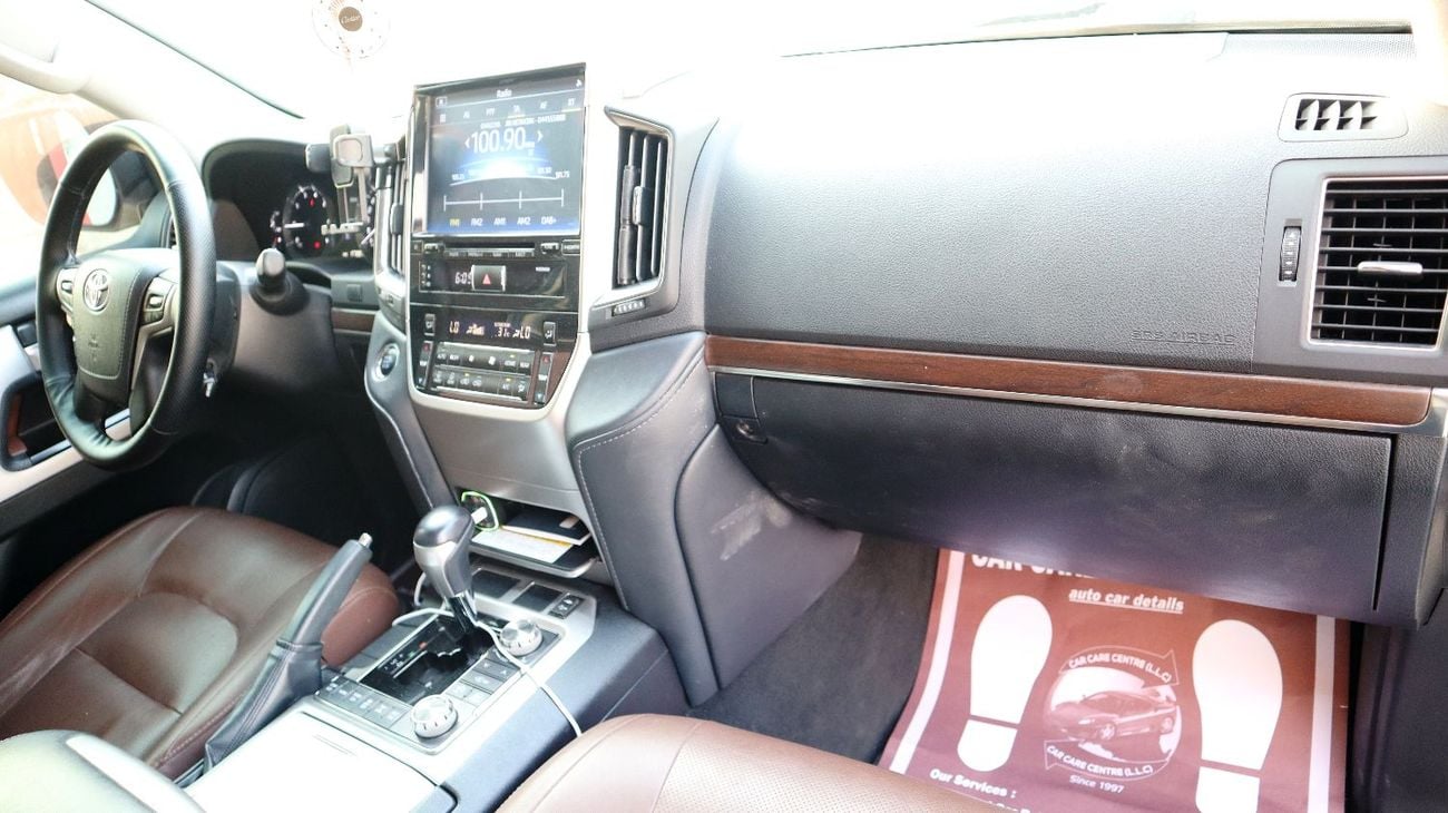 Toyota Land Cruiser VXR