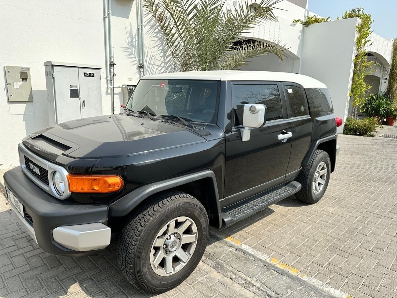 تويوتا إف جي كروزر 4.0L GXR (RB)