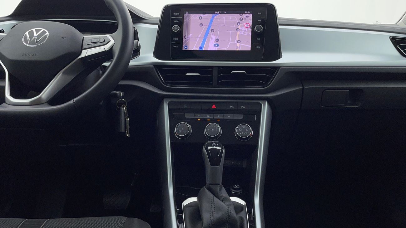 Volkswagen T ROC LIFE + 1.4 | Zero Down Payment | Home Test Drive