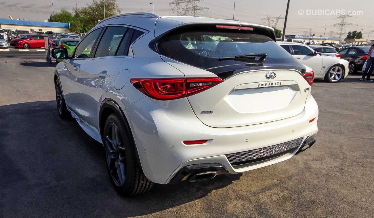 Infiniti QX30 S 2.0t AWD