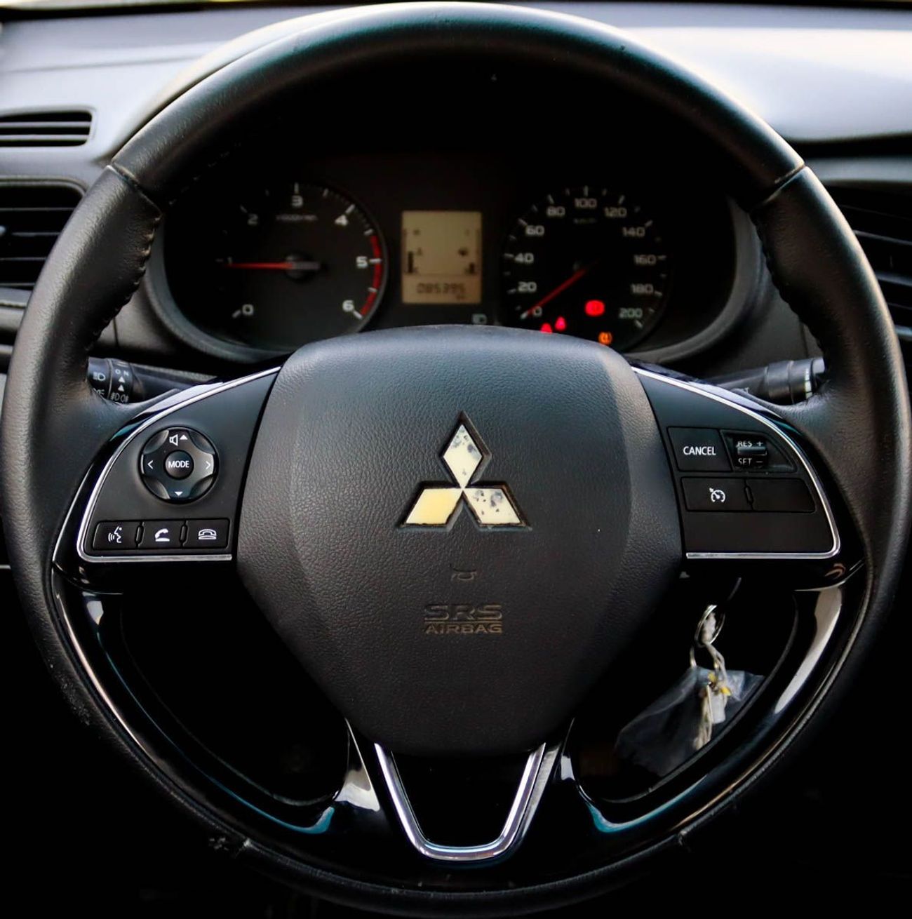 Mitsubishi L200 2020 Mitsubishi L200 GLX (V Gen), 4dr Double Cab Utility, 2.5L 4cyl Diesel, Manual, Rear Wheel Drive