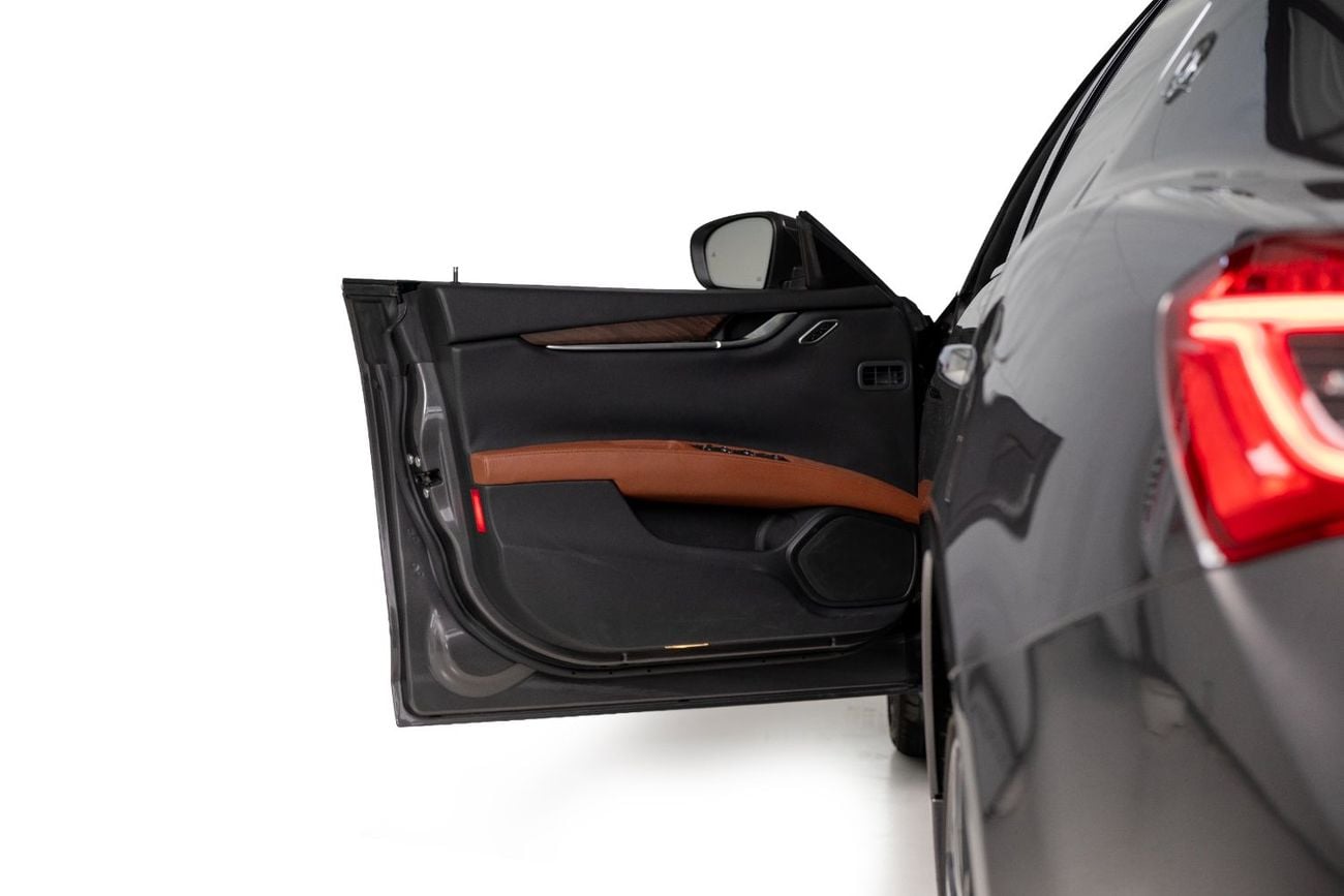 Maserati Ghibli S Q4 3.0L (410 HP) Special Color-2-Exclusive Leather Inerior-Active Sports Exhaust System