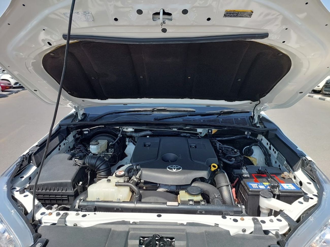 Toyota Hilux TOYOTA HILUX PICK UP RHD 2017 MODEL 2.8 L DIESEL AUTOMATIC(PM99941)