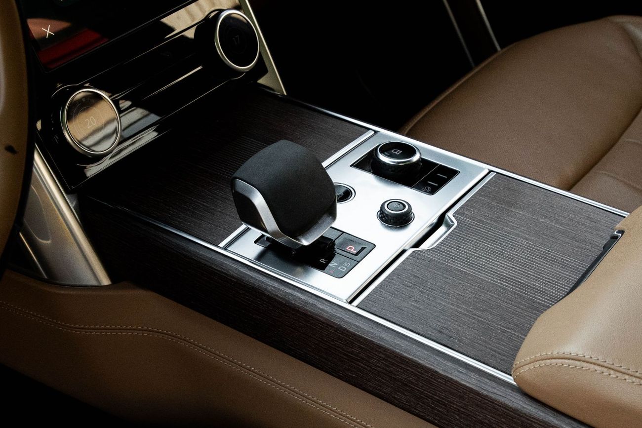 Land Rover Range Rover Range Rover Autobiography | 10,184 P.M | 0% Downpayment | Magnificient Condition!