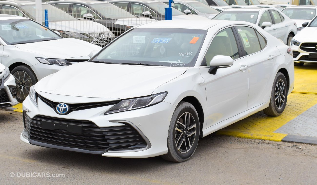 Toyota Camry LE Hybrid