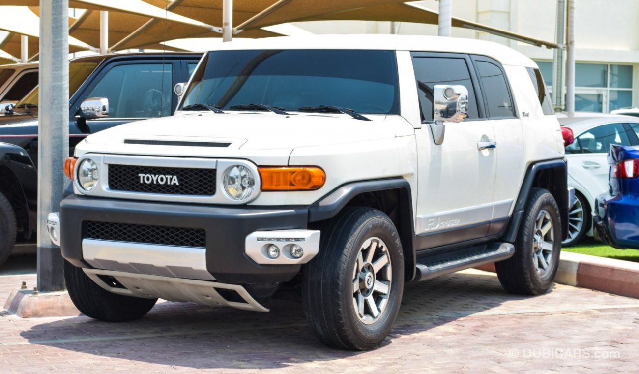 Toyota FJ Cruiser Street