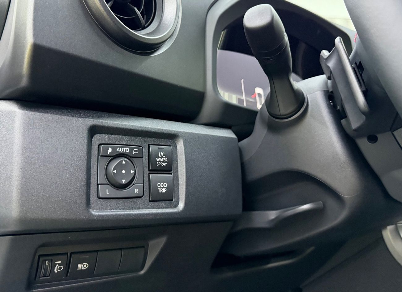 تويوتا يارس GCC .. BRAND NEW .. O km .. GR