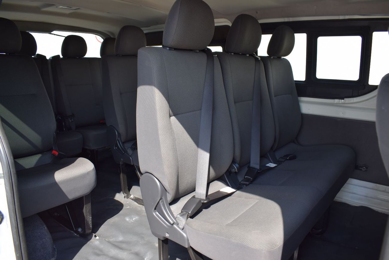 تويوتا هاياس Commuter Standard 2.8L