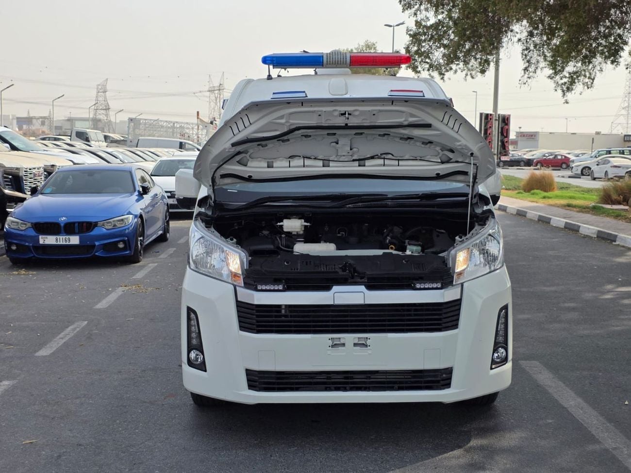 Toyota Hiace DLS - STD ROOF FUEL DIESEL ,ENGINE CAPACITY 2800 CC ,RIGHT HAND DRIVE ONLY FOR EXPORT