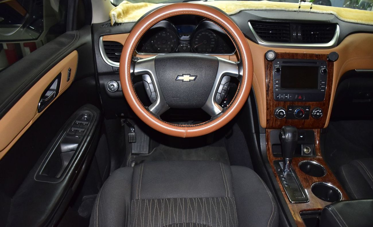 شيفروليه ترافيرس EXCELLENT DEAL for our Chevrolet Traverse LT ( 2014 Model ) in White Color GCC Specs