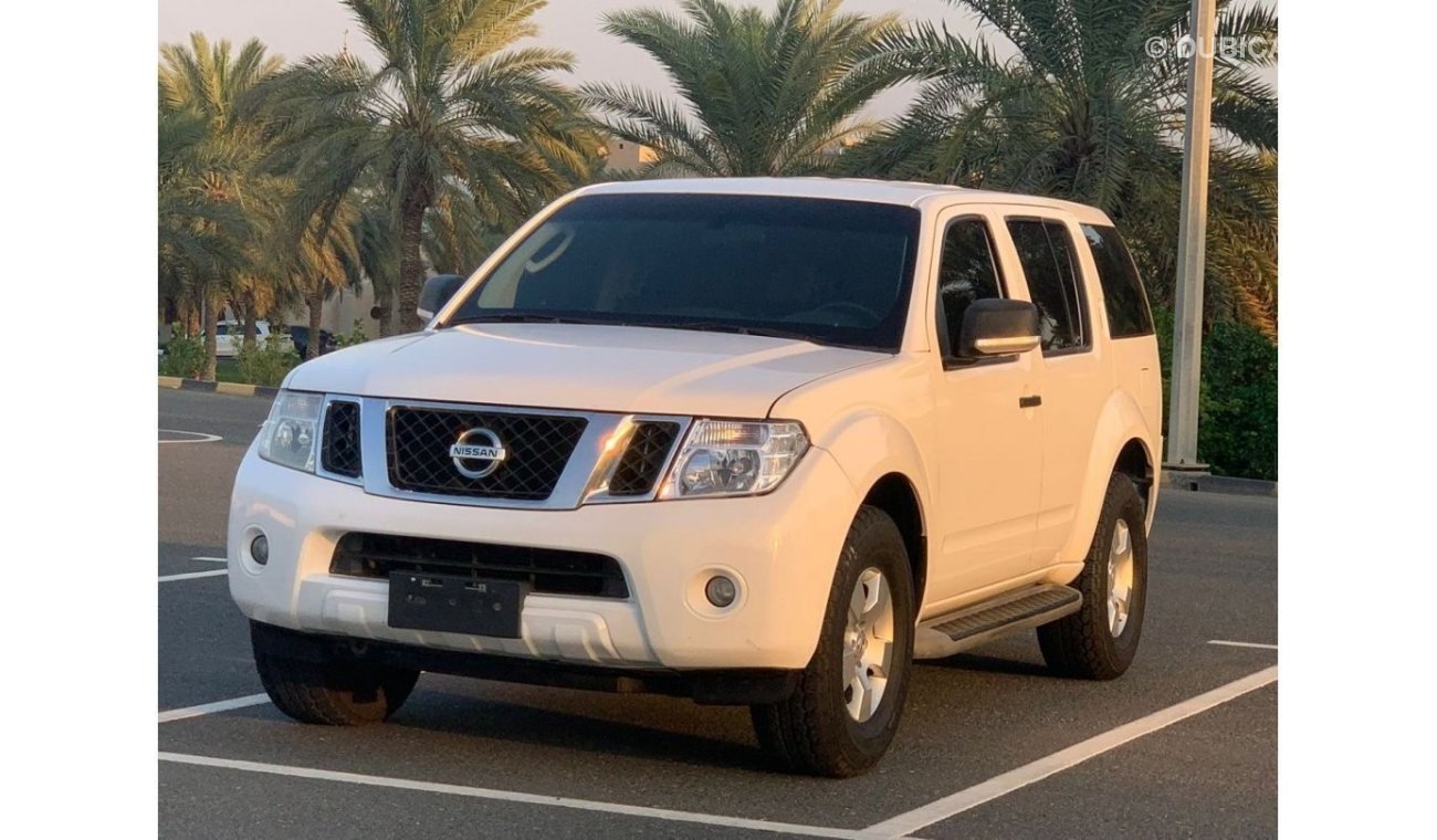 Nissan Pathfinder S