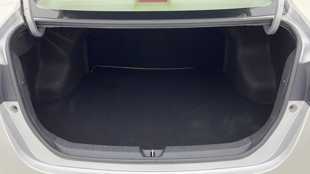 تويوتا يارس SE 1.5 | بدون دفعة مقدمة | اختبار القيادة في المنزل