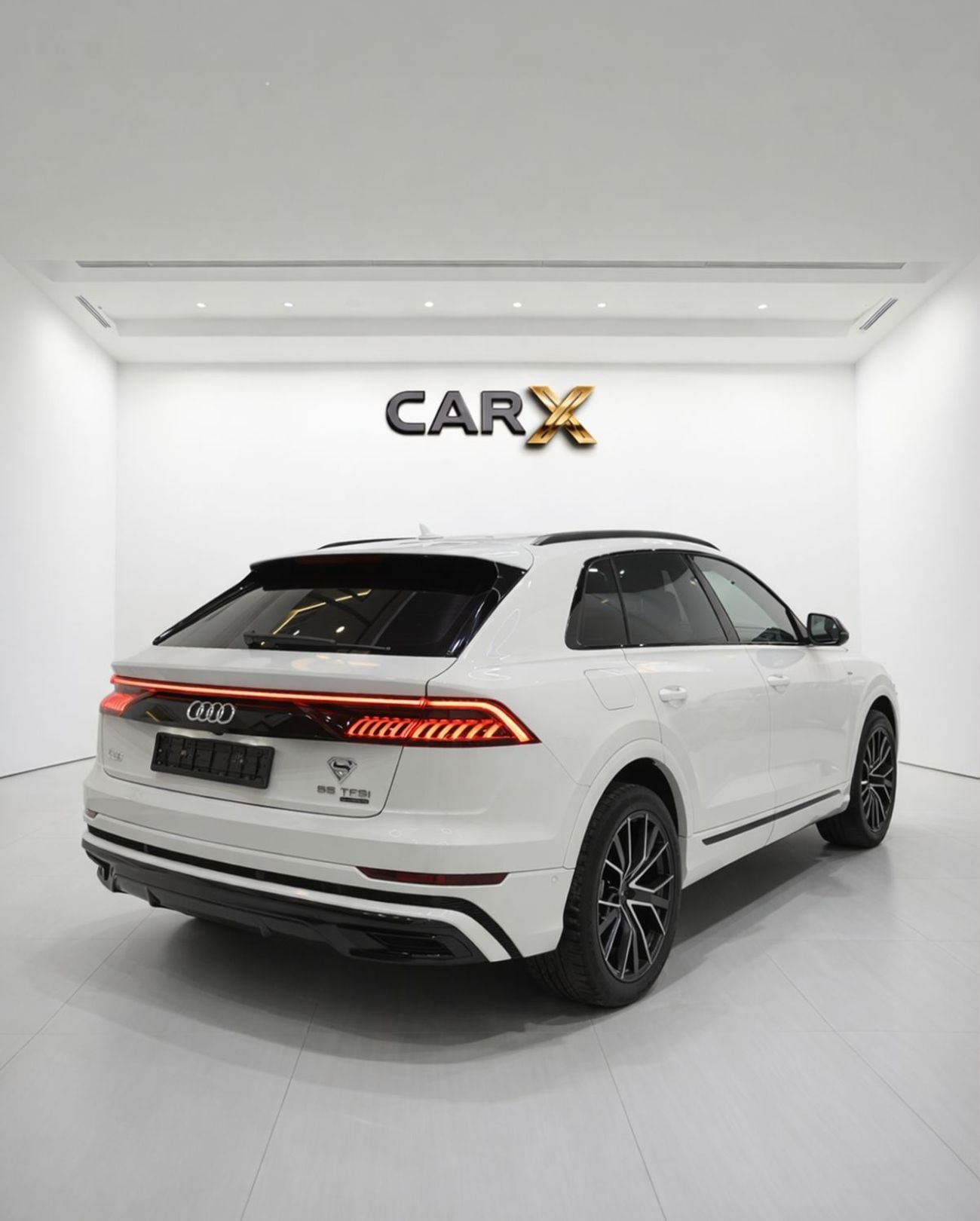 Audi Q8 55 TFSI S-LINE Audi Q8 55 TFSI quattro S line 2019 - GCC Specs - Excellent Condition