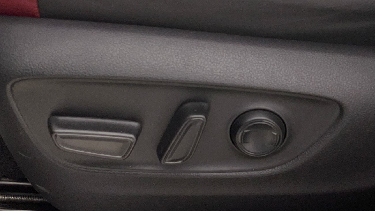 تويوتا لاند كروزر VXR 3.5 | بدون دفعة مقدمة | اختبار القيادة في المنزل