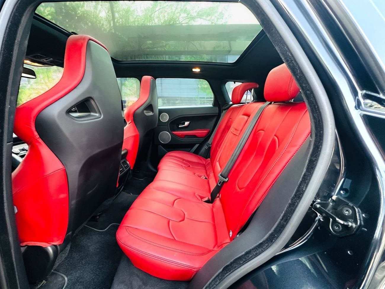 Land Rover Range Rover Evoque SE 2.0L SUV (5 Door)  2012 | GCC SPECS | PANORAMIC ROOF