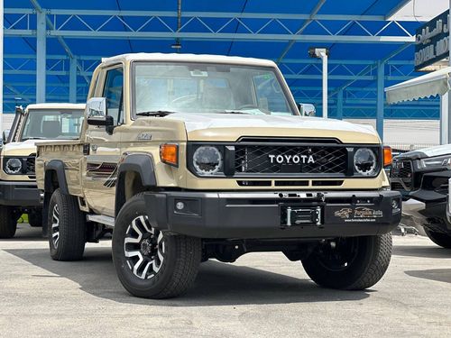 Toyota Land Cruiser Pick Up S/C LC79 4.0 A/T PTR // 2026 // Full Option With Radar , Cool Box , Diff Lock , DVD&Back Camera // S