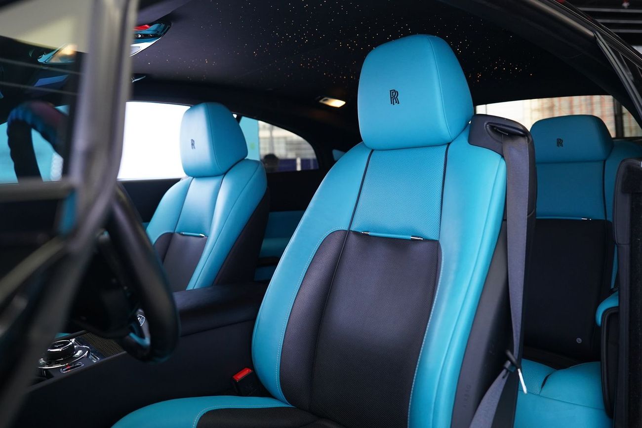 Rolls-Royce Wraith BLACK BADGE