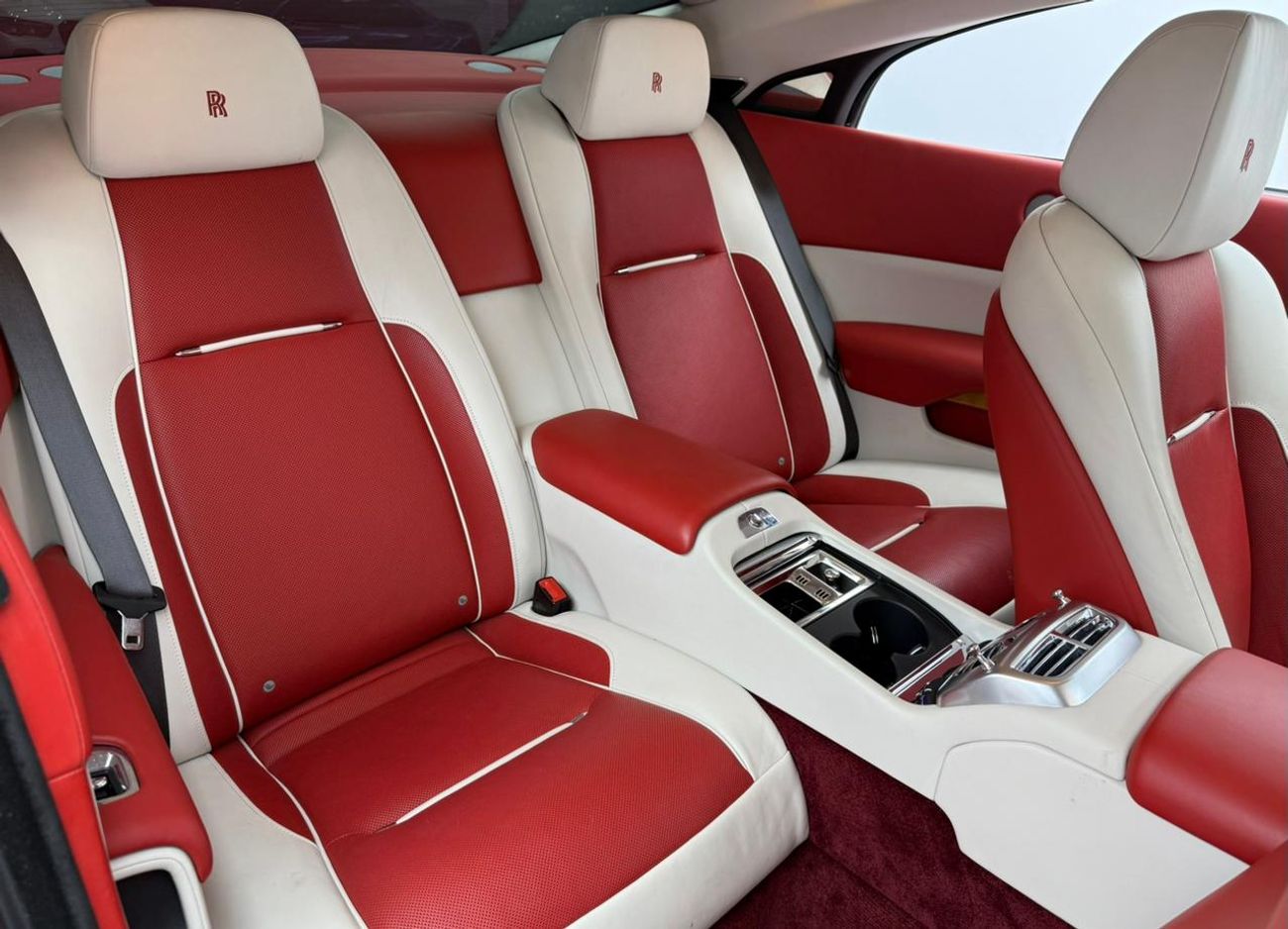 رولز رويس واريث 2019 Rolls-Royce Wraith Black Badge, Warranty, Service History, Excellent Condition, GCC