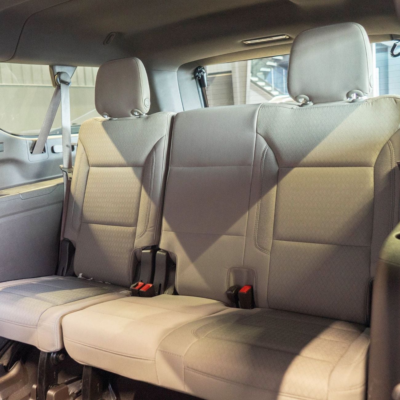 جي أم سي يوكون SLE 5.3L 4WD (9 Seater) AED 2,107 P.M • 0% Downpayment • GMC Yukon XL SLE • 1 Year Warranty