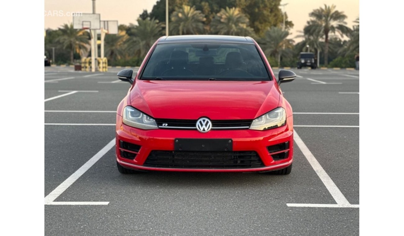 Volkswagen Golf MODEL 2015 GCC. CAR PERFECT CONDITION INSIDE AND OUTSIDE FULL OPTION BIG SCREEN FULL PANORAMIC ROOF