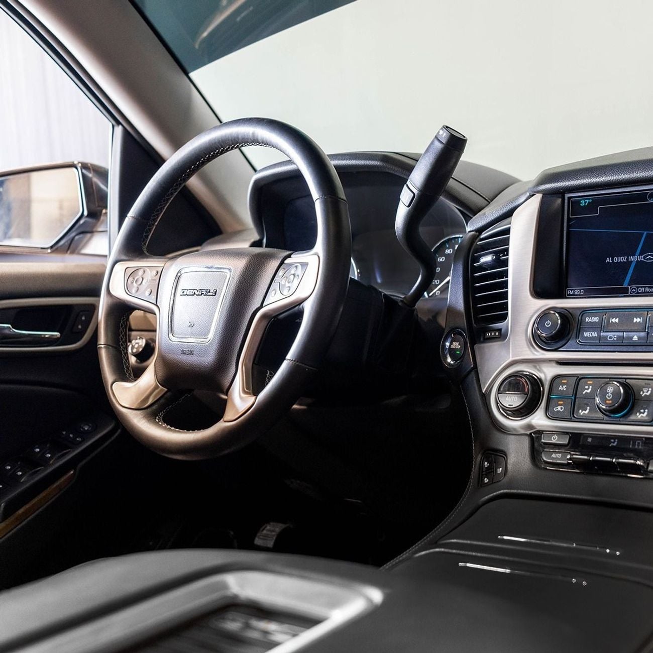 GMC Yukon AED 2,189 pm • 0% Downpayment • Denali • 2 Years Warranty