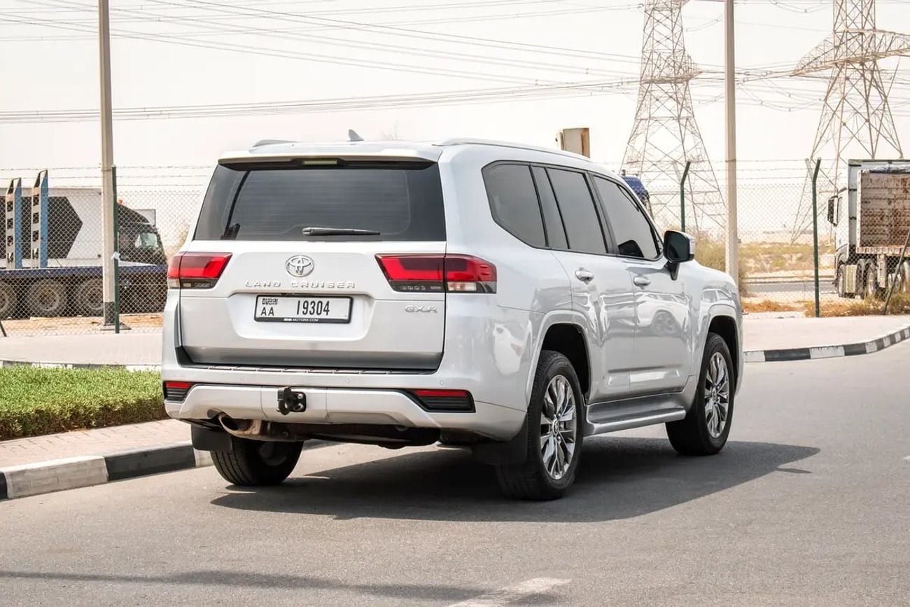Toyota Land Cruiser GXR 4.0 - UNDER WARRANTY GCC SPECS - EXCELLENT CONDITION