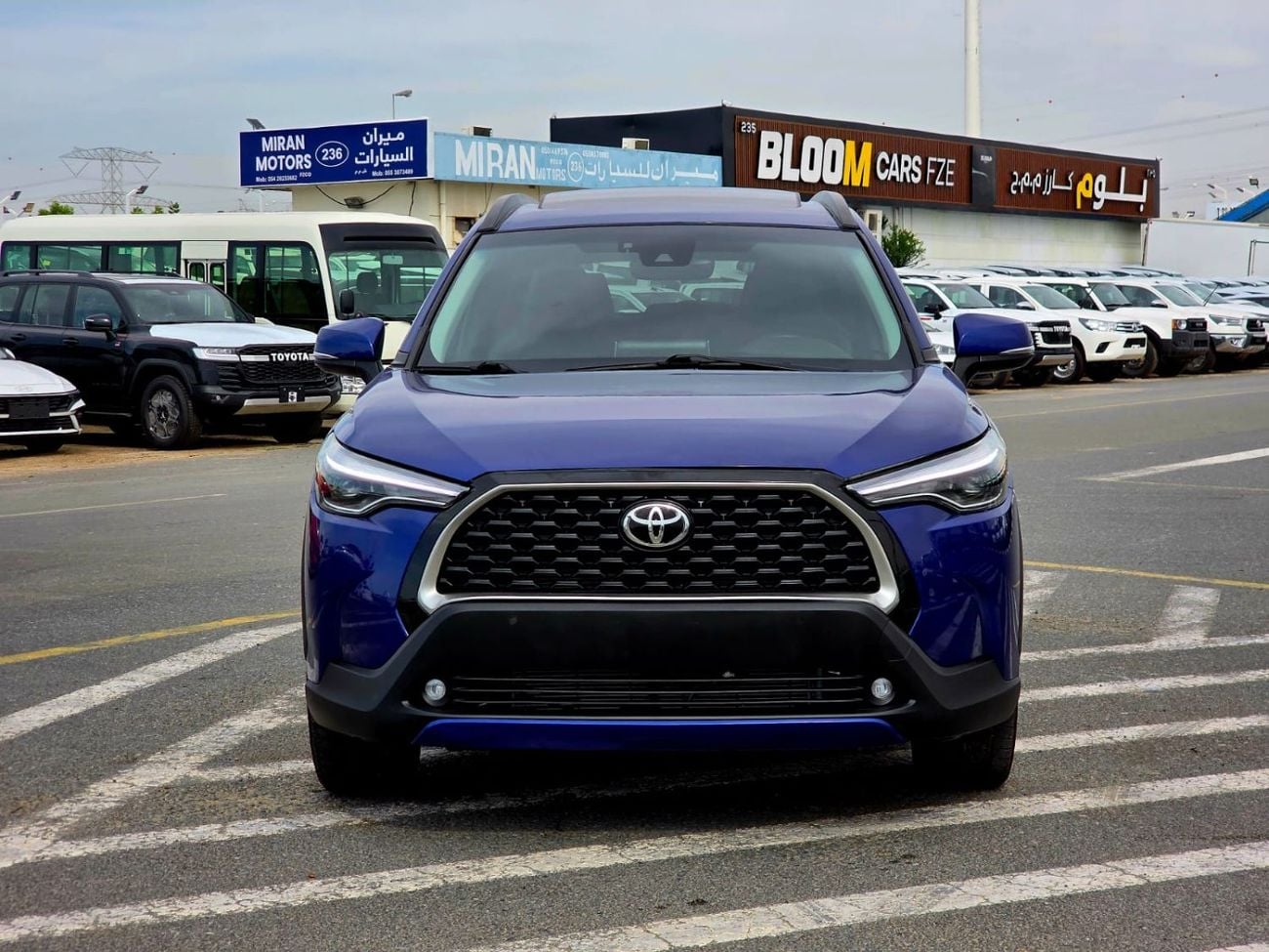 تويوتا كورولا كروس 2.0L XLE (AWD)