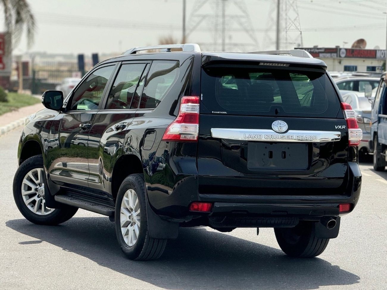 Toyota Prado Toyota prado 2017 V4 black color full options