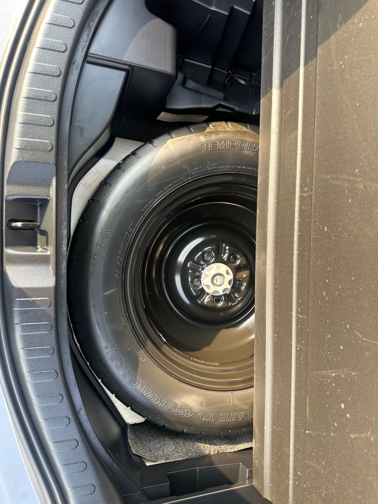 Toyota RAV4 2017 good condition leather seats