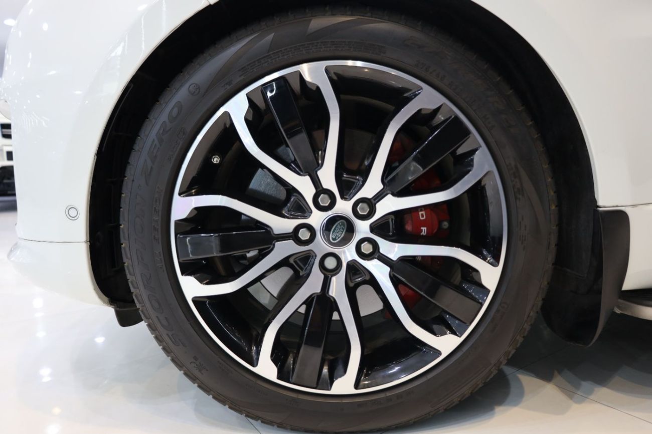 Land Rover Range Rover Sport HSE DYNAMIC 5.0L (525 HP) 2021 Range Rover Sport P525, V8, GCC Specs!!