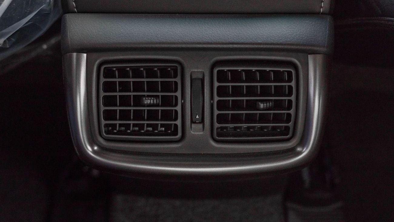 تويوتا هيلوكس 2026 Toyota Hilux GR-Sport 4.0L AT Petrol (White)