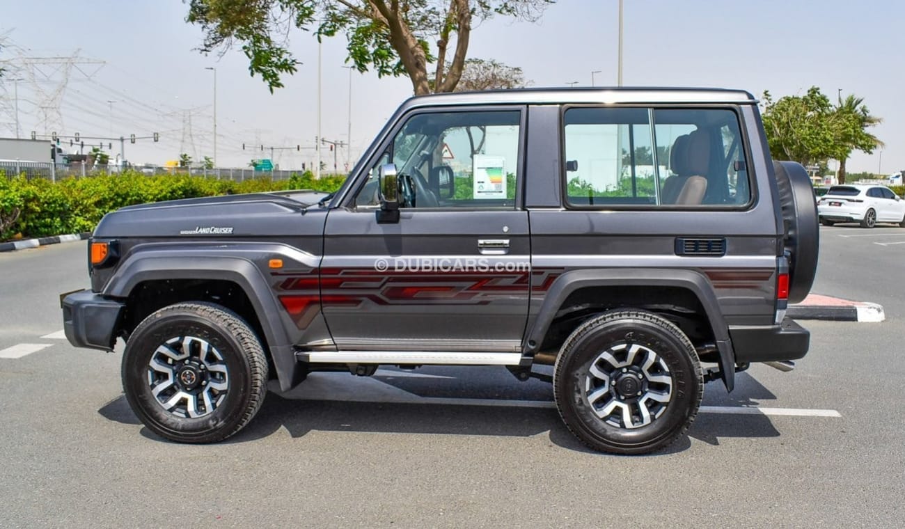 تويوتا لاند كروزر 70 VX 4.0 L V6