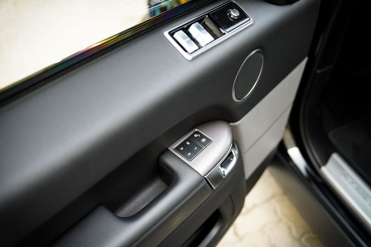 Land Rover Range Rover Sport HSE Dynamic 3.0L